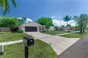 188 Martin Circle, West Palm Beach, FL 33411 - MLS#F10555136