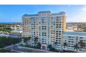 700 Boynton Beach Boulevard, Boynton Beach, FL 33435 - MLS#F10555313