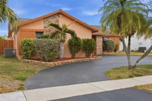 11841 39th Place, Sunrise, FL 33323 - MLS#F10555354