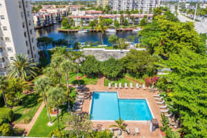 801 Federal Highway, Pompano Beach, FL 33062 - MLS#F10555357