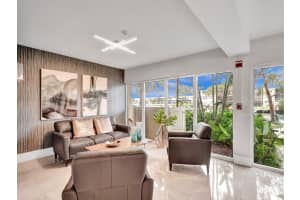 801 Federal Highway, Pompano Beach, FL 33062 - MLS#F10555357