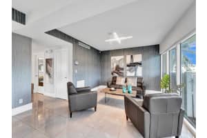 801 Federal Highway, Pompano Beach, FL 33062 - MLS#F10555357