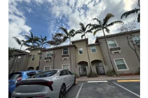 2851 W Prospect Road 207, Tamarac, Fl 33309, Tamarac