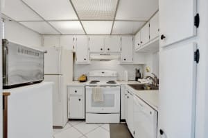 9480 Poinciana Place, Davie, FL 33324 - MLS#F10555447