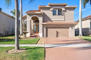 18435 10th Street, Pembroke Pines, FL 33029 - MLS#F10555469