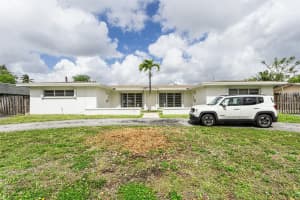 6821-6825 11th Place, Plantation, FL 33313 - MLS#F10555497