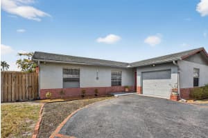 2081 107th Terrace, Sunrise, FL 33322 - MLS#F10555539