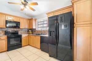 404 Republic Court, Deerfield Beach, FL 33442 - MLS#F10555555