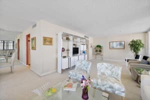 2017 Ocean Drive, Hallandale Beach, FL 33009 - MLS#F10555572