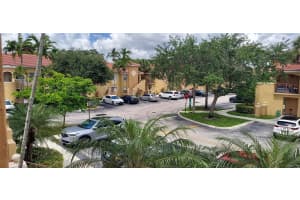 621 78th Terrace, Pembroke Pines, FL 33024 - MLS#F10555575