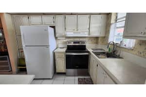 581 Blue Heron Drive, Hallandale Beach, FL 33009 - MLS#F10555593