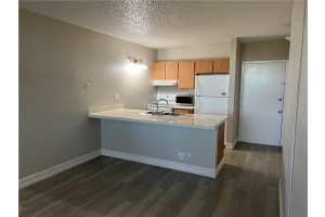 2401 Riverside Drive, Coral Springs, FL 33065 - MLS#F10555596