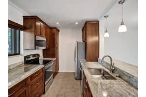 930 9th Street Circle, Boca Raton, FL 33486 - MLS#F10555603