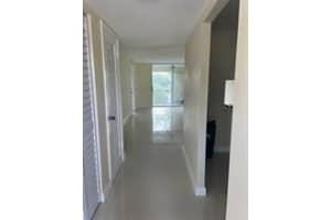 8285 Sunrise Lakes Boulevard 211, Sunrise, Fl 33322, Sunrise
