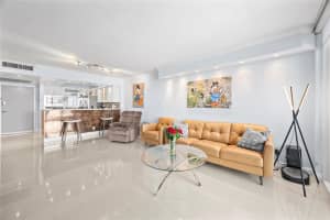 2030 Ocean Drive, Hallandale Beach, FL 33009 - MLS#F10555632