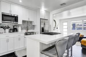 MLS# F10555671, Hollywood, Florida 33020