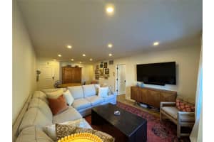 9 19th Court, Wilton Manors, FL 33305 - MLS#F10555690