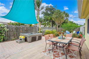 161 5th Court, Pompano Beach, FL 33060 - MLS#F10555759