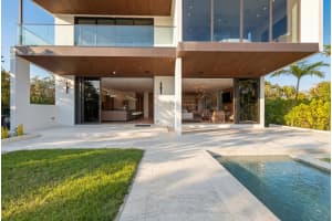 930 Shore Drive, Miami Beach, FL 33141 - MLS#F10555773