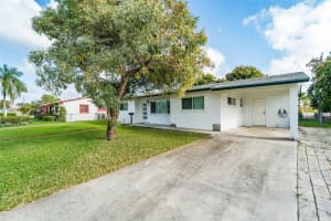 241 20th Street, Riviera Beach, FL 33404 - MLS#F10555795