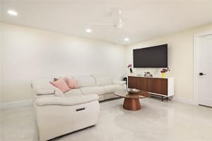 2800 Ocean Drive, West Palm Beach, FL 33404 - MLS#F10555838