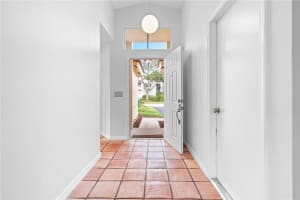 8260 44th Court, Davie, FL 33328 - MLS#F10555926