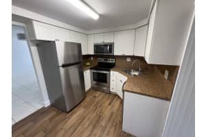 68 Wimbledon Lake Drive, Plantation, FL 33324 - MLS#F10556005