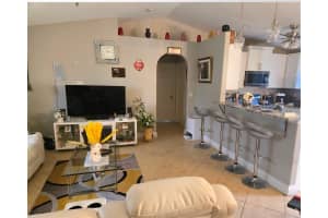 926 Gwendolen Terrace, Port Saint Lucie, FL 34953 - MLS#F10556050