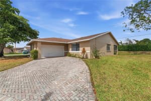 7520 88th Terrace, Tamarac, FL 33321 - MLS#F10556079