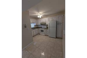 9800 Hollybrook Lake Drive, Pembroke Pines, FL 33025 - MLS#F10556130