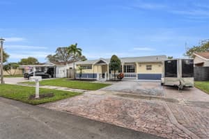 9860 3rd Street, Pembroke Pines, FL 33024 - MLS#F10556179