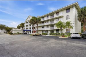 1717 Whitehall Drive, Davie, FL 33324 - MLS#F10556209