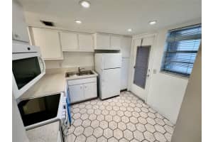 MLS# F10556211, Hallandale Beach, Florida 33009