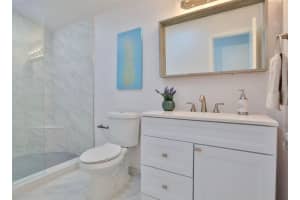 735 37th Street, Oakland Park, FL 33334 - MLS#F10556256