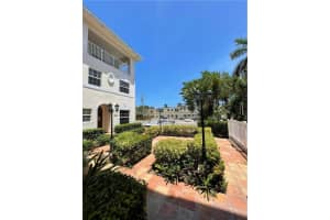 2605 Bay Drive, Pompano Beach, FL 33062 - MLS#F10556259