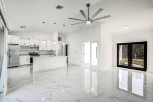 3018 11th Street, Lehigh Acres, FL 33971 - MLS#F10556268