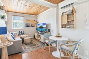 310 Harrison Street 102e, Hollywood, Fl 33019, Hollywood