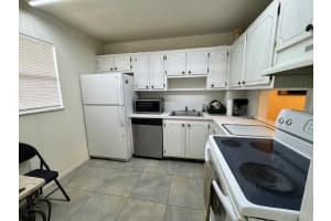 351 Cambridge Road, Hollywood, FL 33024 - MLS#F10556413