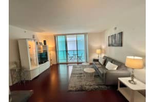 347 New River Drive, Fort Lauderdale, FL 33301 - MLS#F10556416