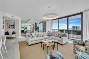 100 Las Olas Boulevard, Fort Lauderdale, FL 33301 - MLS#F10556476