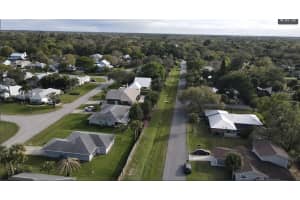 755 38th Court, Vero Beach, FL 32968 - MLS#F10556673