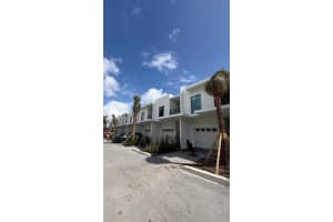 2511 Pierce Street, Hollywood, FL 33020 - MLS#F10556778