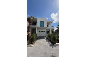 2511 Pierce Street, Hollywood, FL 33020 - MLS#F10556815