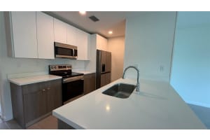 2526 Pierce Street, Hollywood, FL 33020 - MLS#F10556820