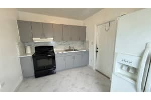 832 10th Street, Hallandale Beach, FL 33009 - MLS#F10556885