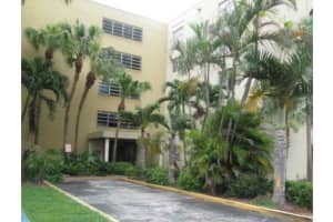 6980 NW 186th St, Hialeah, FL 33015, Sold 08/10/12