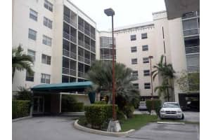 2821 NE 163rd St, Miami, FL 33160, Sold 08/29/12