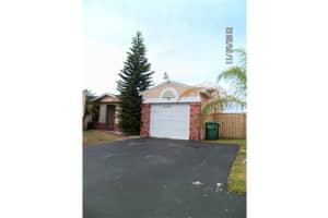 8527 NW 193rd Ln, Hialeah, FL 33015, Sold 12/28/12