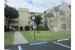 922 NE 199th St, Miami, FL 33179, Sold 02/28/14