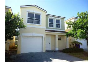 903 SW 15th St, Deerfield Beach, FL 33441, Sold 04/19/13